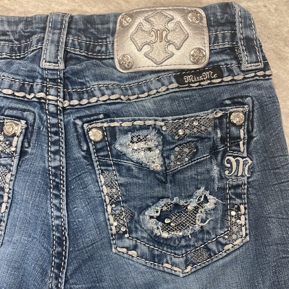 Buckle Miss Me Women’s Denim Mid Rise Easy Boot Cut Jean 25 Waist - Picture 2 of 7